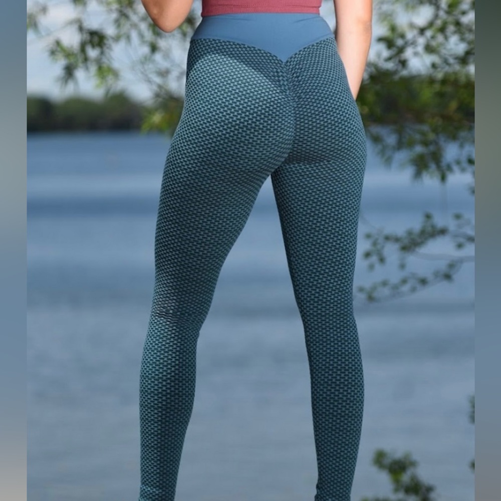 Teal Honeycomb Leggings, Butt Lifting Scrunch Booty Pants for Women